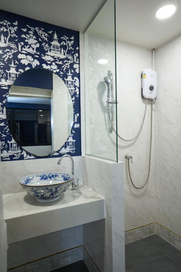 Sweet'S Escape Hotell Bangkok Exteriör bild